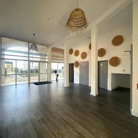 Le Grand Bleu-au Soleil Apartment *